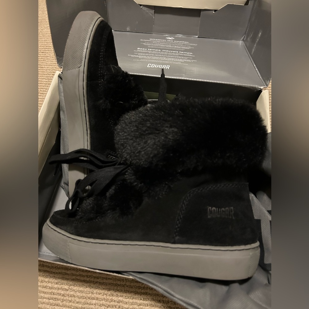 Cougar Dasha Black Suede Snow Boot - Picture 6 of 10